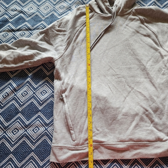 Fabletics Women's Gray Pullover Hoodie - Size M - NWOT - Picture 10 of 11